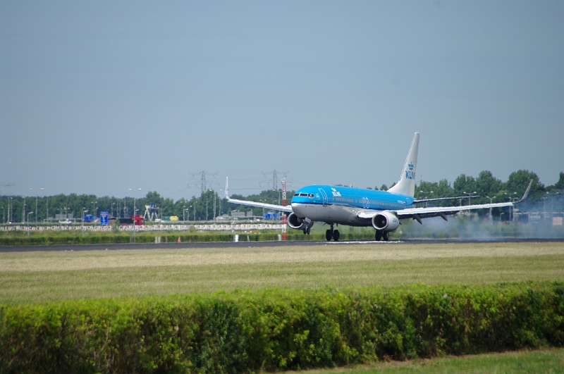 MJV_7813_KLM_PH-BGA_Boeing 737-800.JPG
